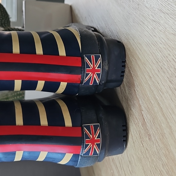 JOULES Striped Rubber Wellies - Picture 6 of 11